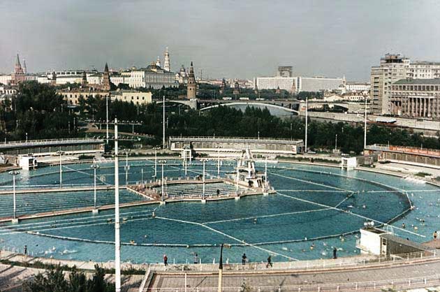 Москва басейн