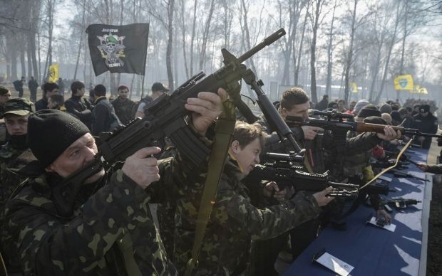 19:46 Резервний батальйон Національної Гвардії України у вівторок, 15 квітня,   заступає на бойове чергування   в район Ізюм-Слов'янськ