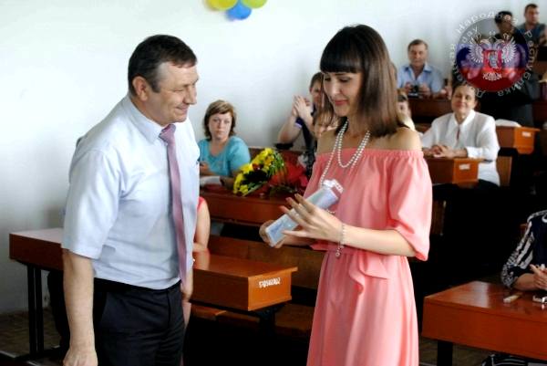Мені навіть студенти на пошту відправляли сфотографований «диплом ДНР», - розповідає Гарбузенко