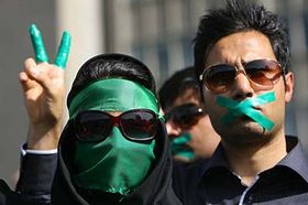 Демонстранти на вулицях Тегерана (Фото: ЧТК)   Влада Ісламської Республіки наклали суворі заборони на роботу журналістів