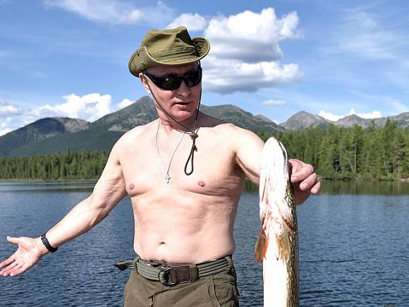 На сайті Кремля неодноразово публікувалися фото Путіна з голим торсом