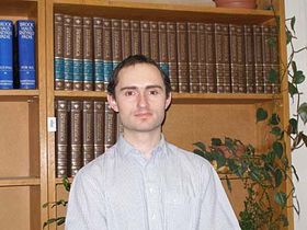 Директор празької Слов'янської бібліотеки Лукаш Бабка   «Існують три способи поповнення книг в бібліотеку