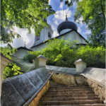 Свято-Успенський Святогірський монастир був заснований за наказом царя Івана IV в
